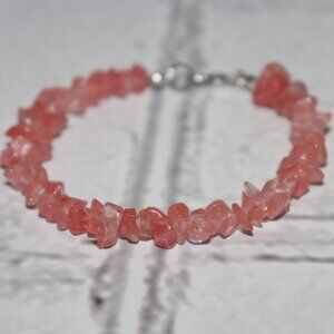 NWOT Natural Pink Moonstone beaded bracelet 7.5"